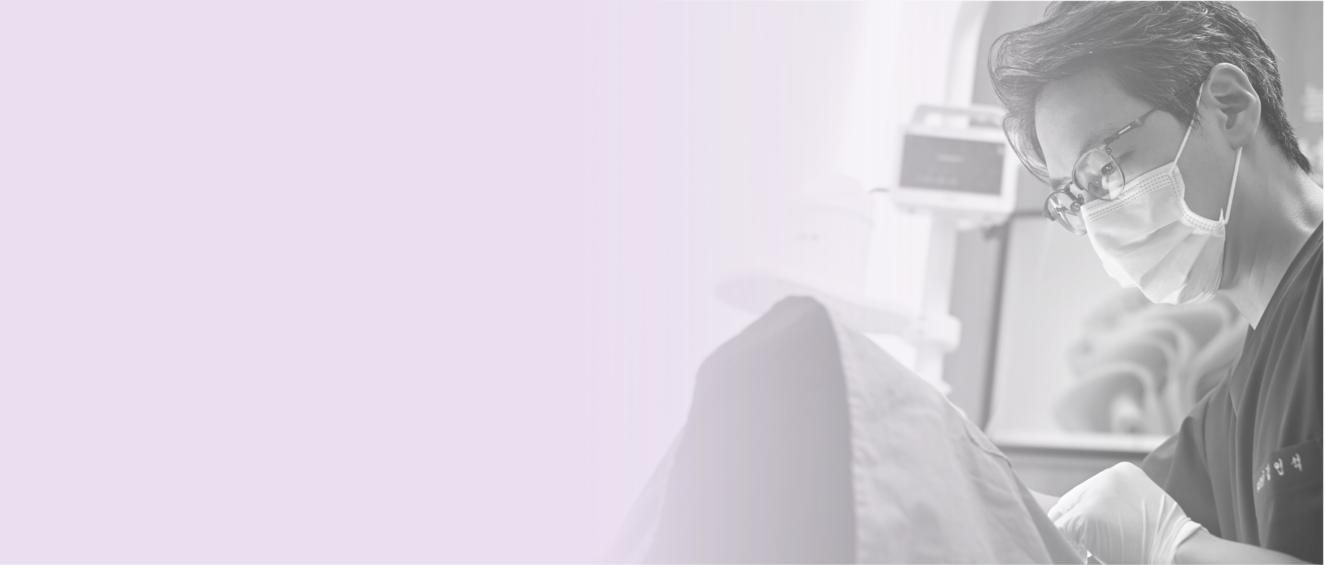 전신질환 환자도 안심하고 임플란트 시술을 받는 이미지